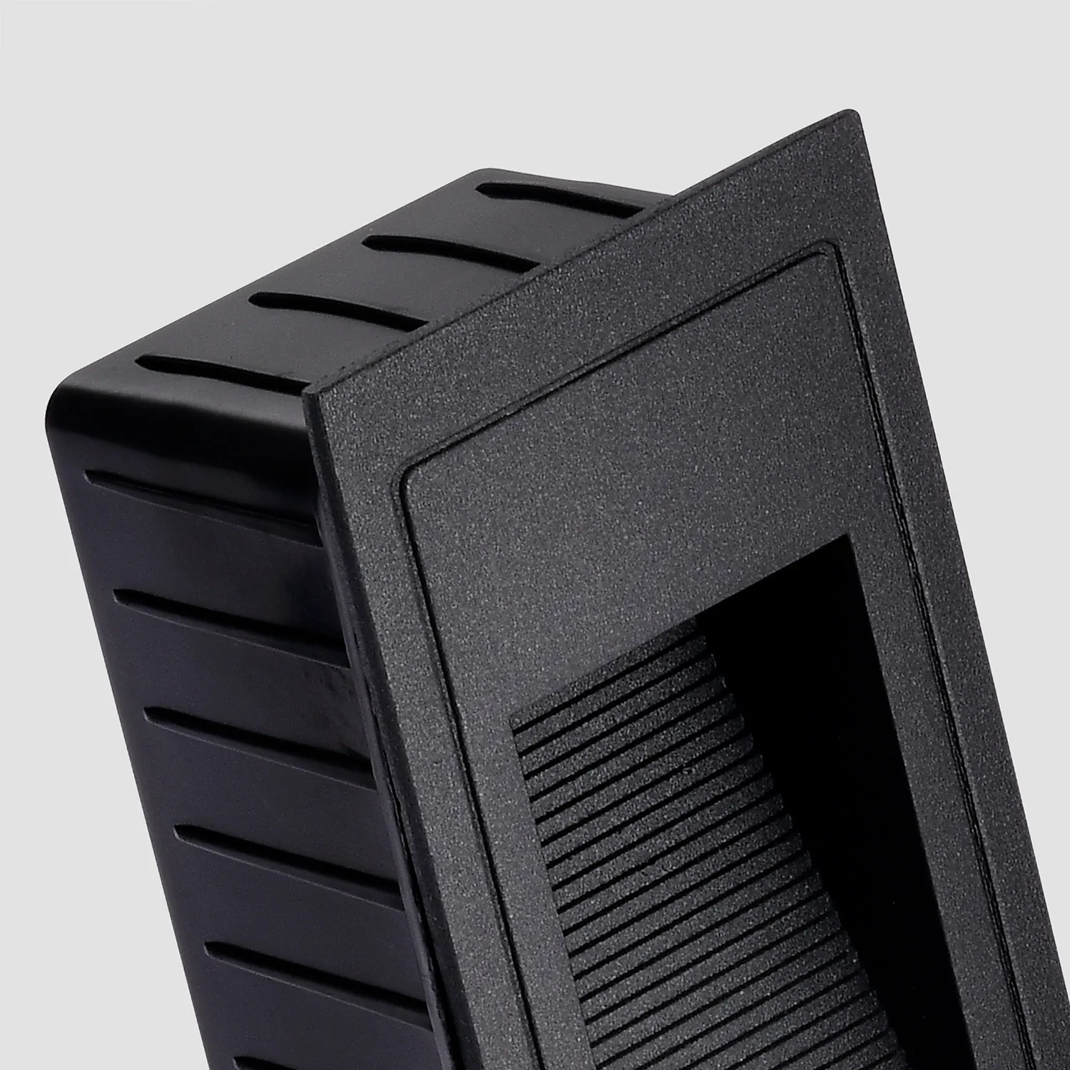 4396-2W Врезные потолочные светильники Favourite 4396-2W Voland