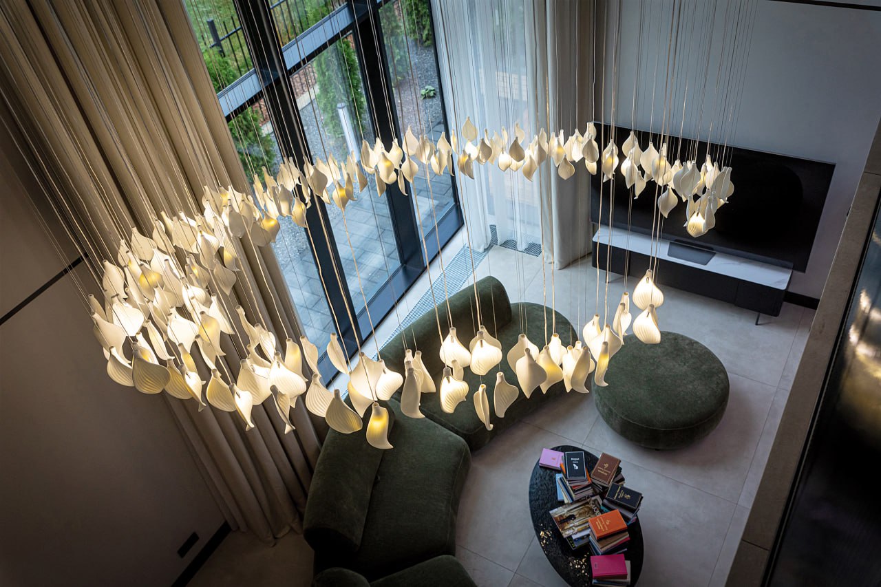 Нежность керамики: авторская люстра по индивидуальному проекту Нежность керамики: авторская люстра по индивидуальному проекту