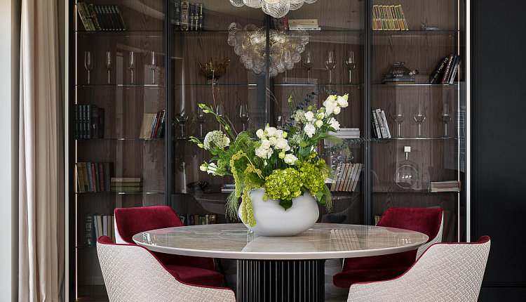 Современная классика со смыслом в интерьере от Николая Николаева 