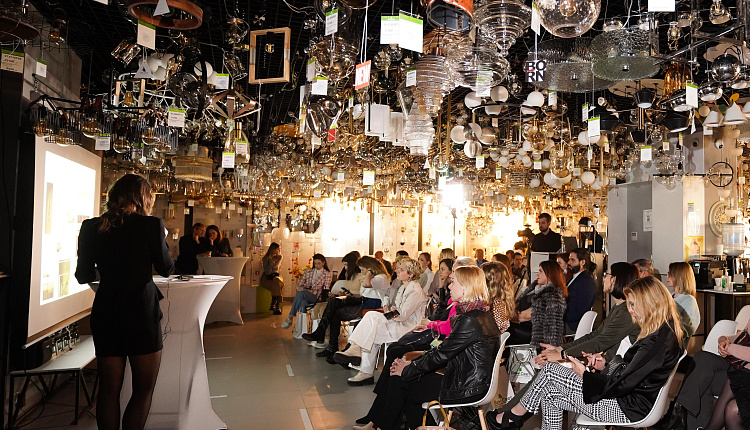 Мероприятие Погружение в освещение: Favourite&ВамСвет Мероприятие Погружение в освещение: Favourite&ВамСвет