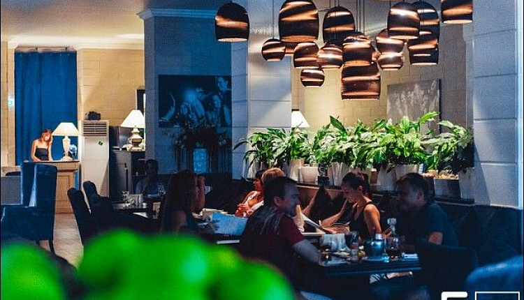 Интересные проекты с FAVOURITE Новороссийск «VOCUE CAFÉ» Интересные проекты с FAVOURITE Новороссийск «VOCUE CAFÉ»